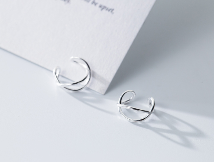 Fashionable Irregular Knot Ear Clips for Non-Pierced Ears