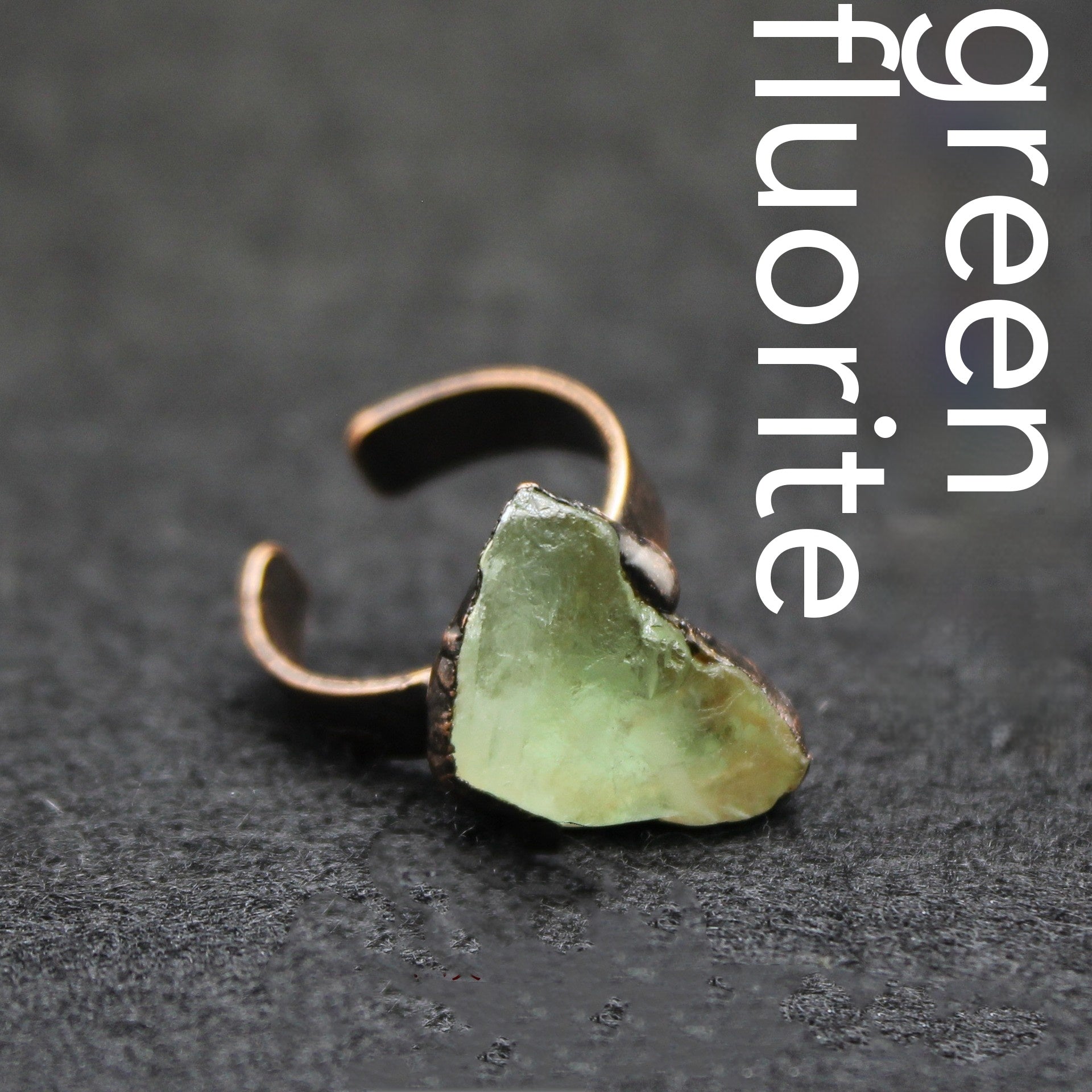 Retro Green Fluorite Rough Stone Ring