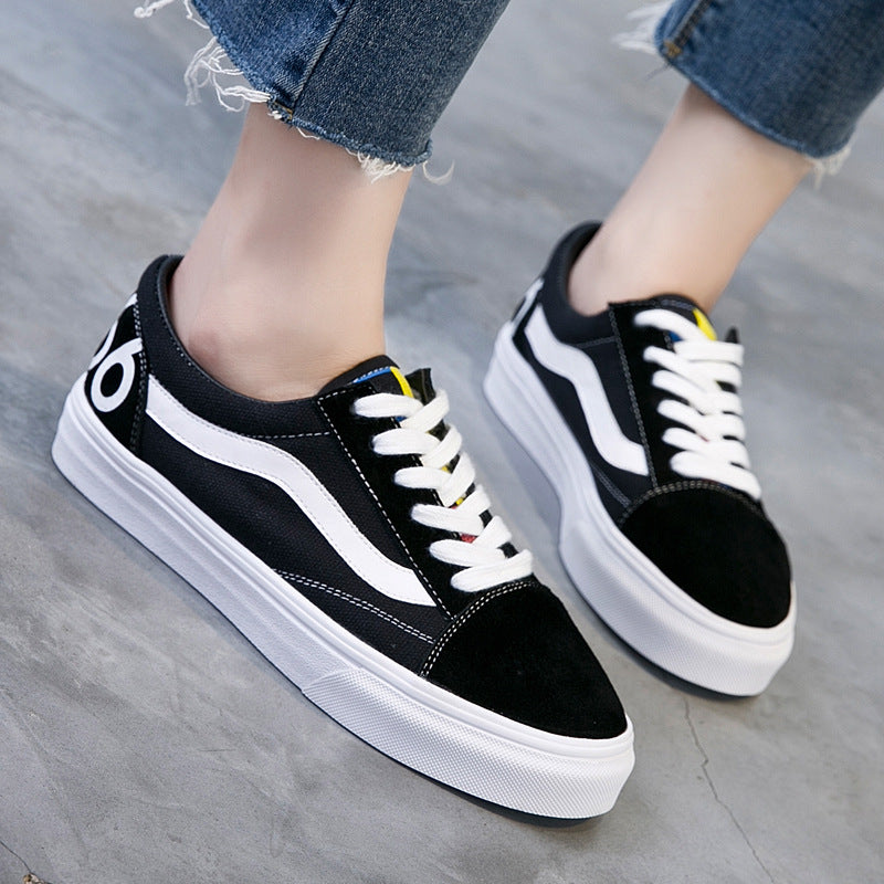 2020 Fall New Women's Suede Flat Lace-Up Sneakers