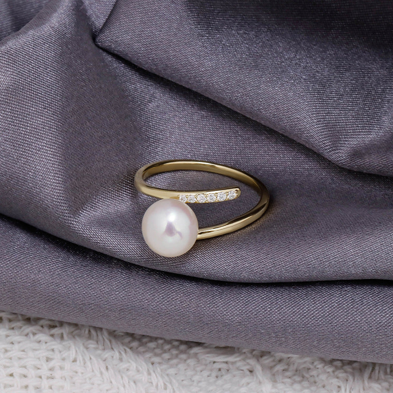 S925 Silver Pearl Ring in Simple Luxury Design