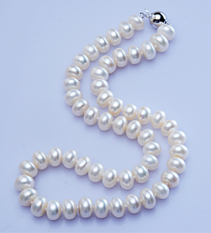 Dailan Freshwater Pearl Necklace 10-11mm Strong Light